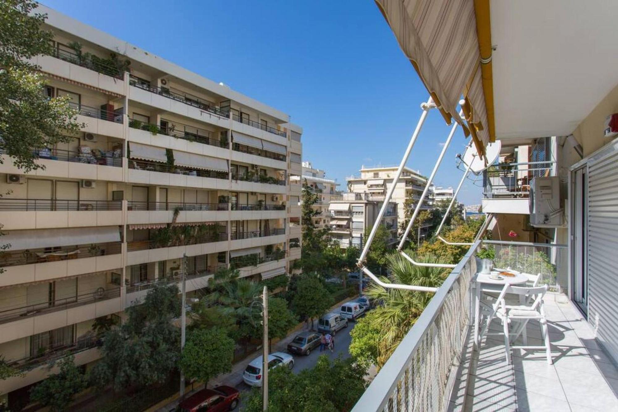 One Block From The Sea Family House At Floisvos Apartment Athens Exterior photo